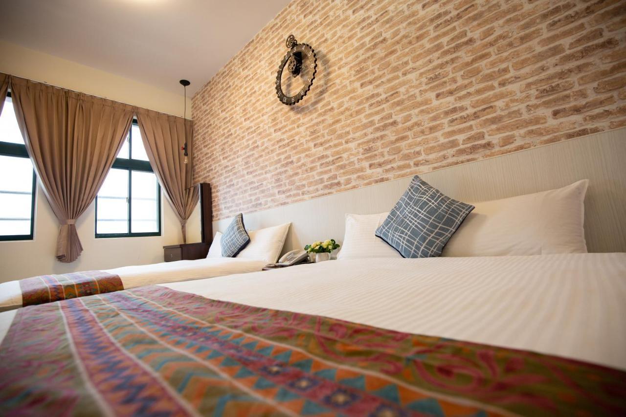 Jia-Jia Business Hotel Luodong Exterior photo