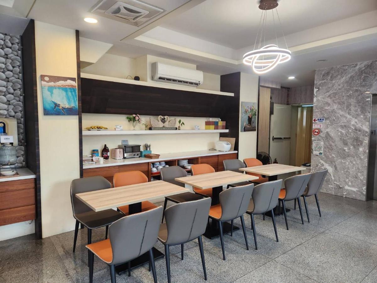 Jia-Jia Business Hotel Luodong Exterior photo